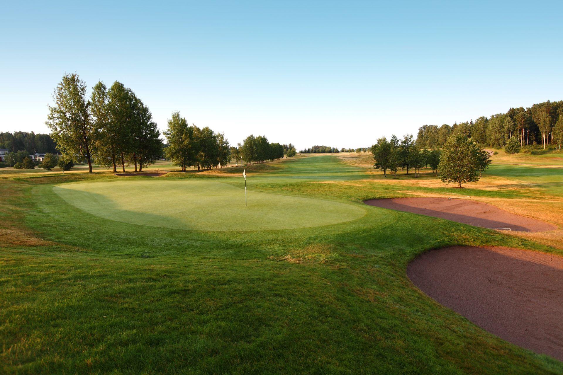 Espoo Ringside Golf 2. kuva – Golfpiste Kenttäopas – Suomi