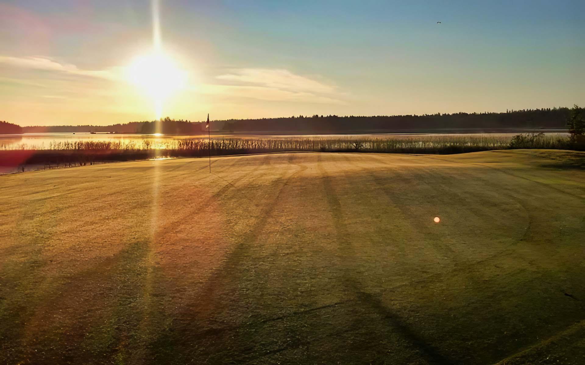 Jakobstads Golf - Pietarsaaren Golf 2. kuva – Golfpiste Kenttäopas – Suomi