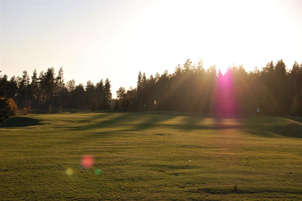 Raahentienoon Golf 2. kuva – Golfpiste Kenttäopas – Suomi