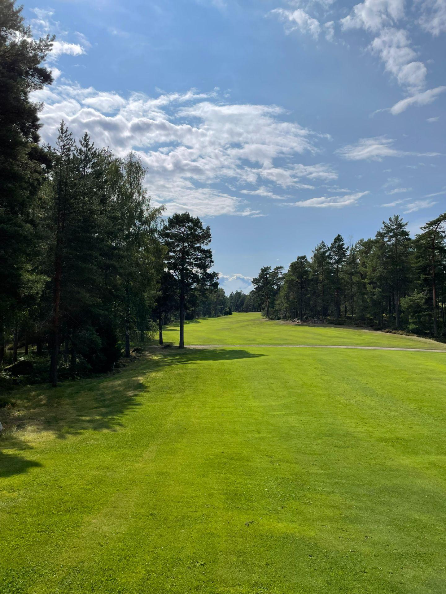 Bökars 2. kuva – Golfpiste Kenttäopas – Suomi