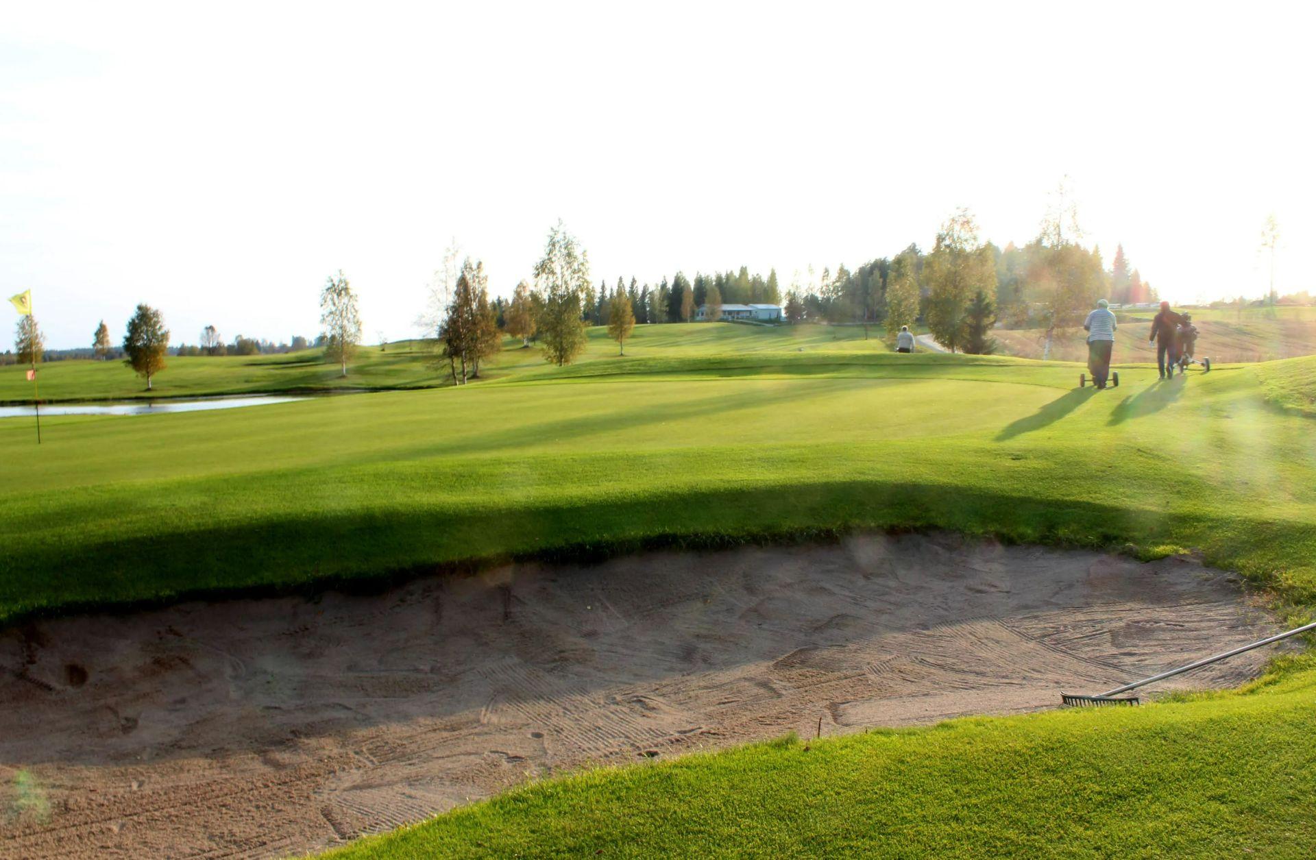Ylä-Savon Golfseura 2. kuva – Golfpiste Kenttäopas – Suomi