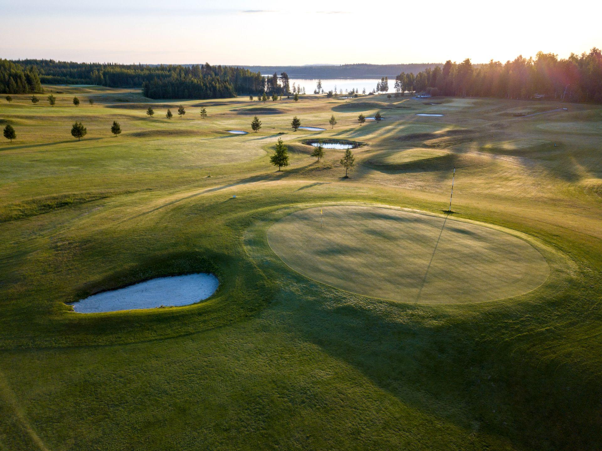 Revontuli Golf 4. kuva – Golfpiste Kenttäopas – Suomi