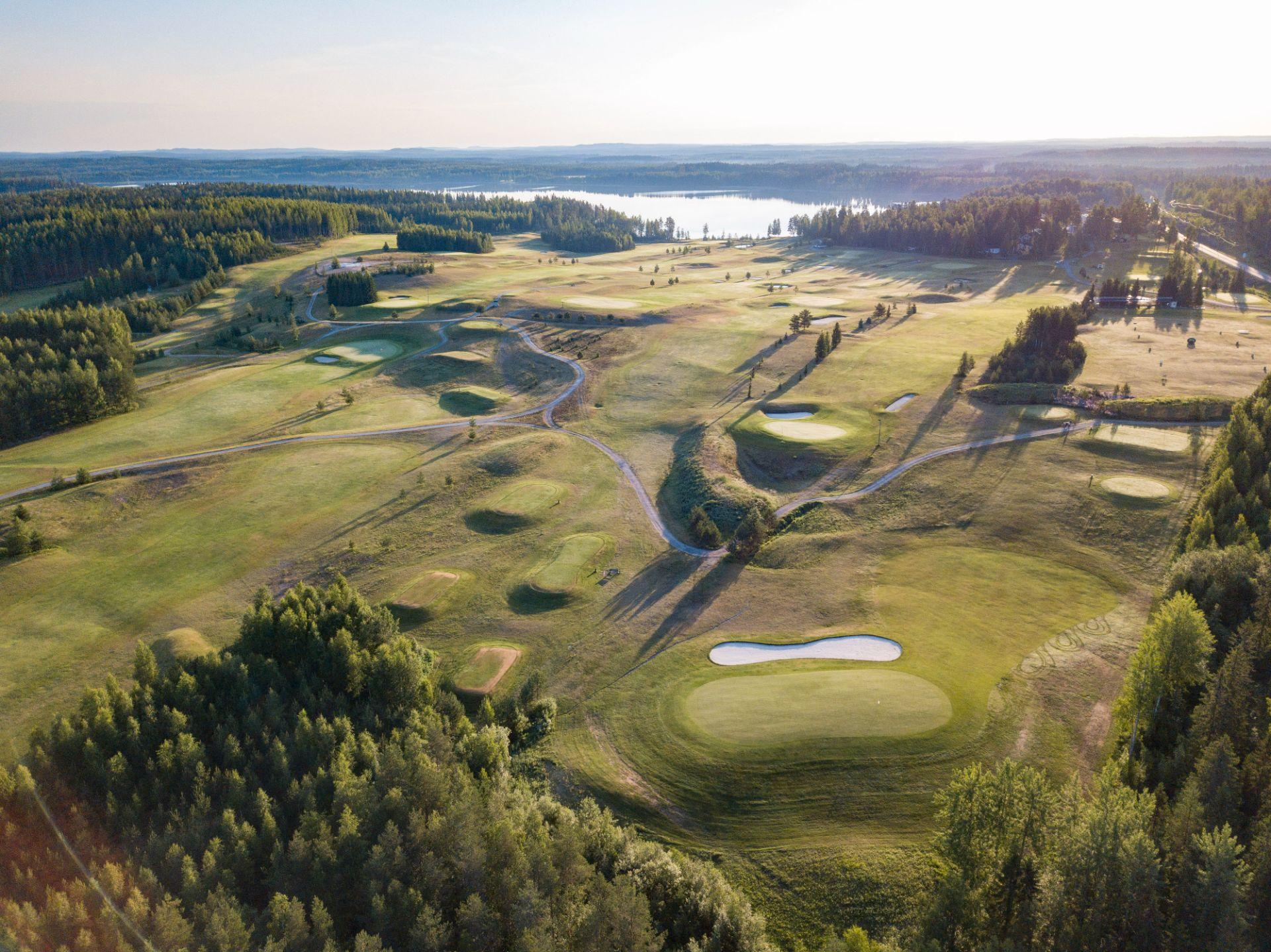 Revontuli Golf 5. kuva – Golfpiste Kenttäopas – Suomi