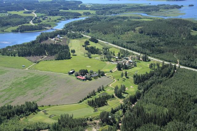 Lampila Golf 4. kuva – Golfpiste Kenttäopas – Suomi