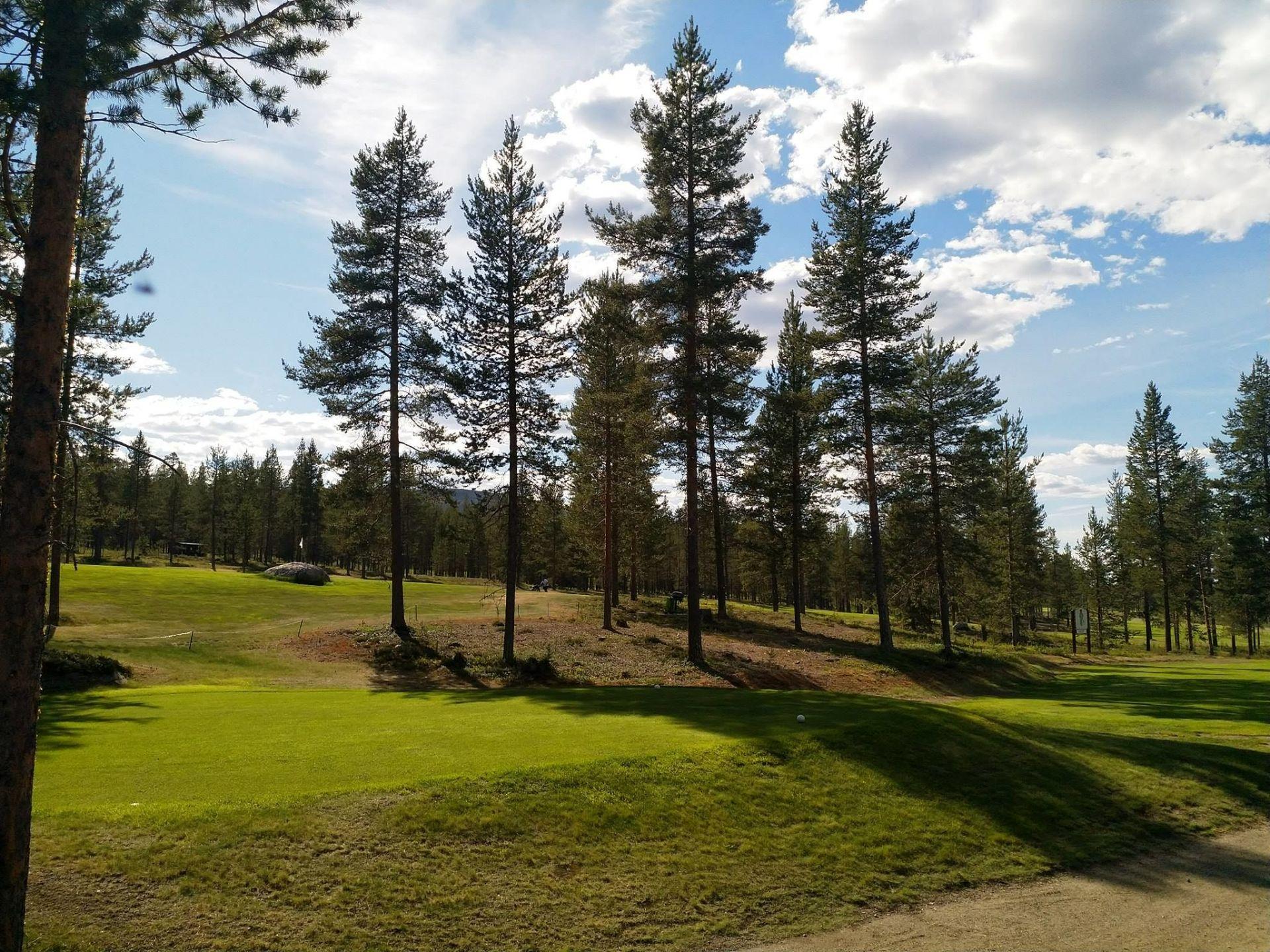 Oulujokilaakson Golf 1. kuva – Golfpiste Kenttäopas – Suomi