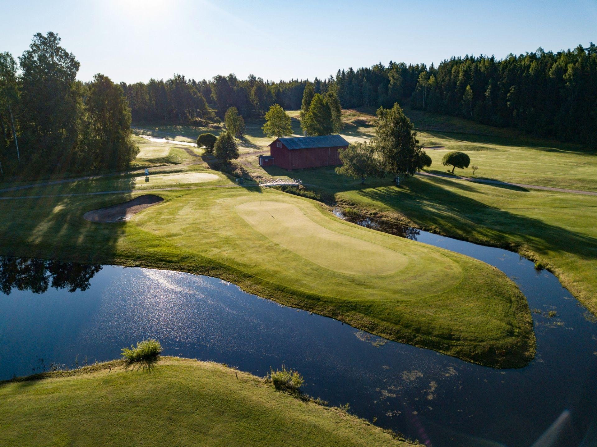 Nevas Golf 1. kuva – Golfpiste Kenttäopas – Suomi