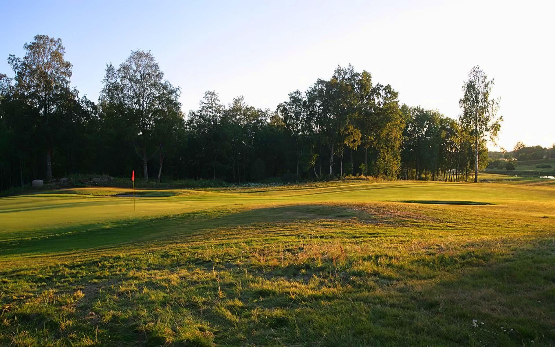 Aulanko Golf 2. kuva – Golfpiste Kenttäopas – Suomi