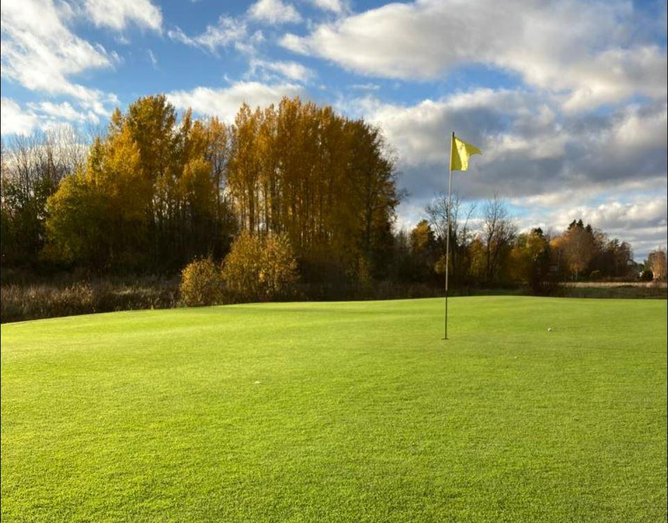 Vörå Golf - Vöyrin Golf 3. kuva – Golfpiste Kenttäopas – Suomi